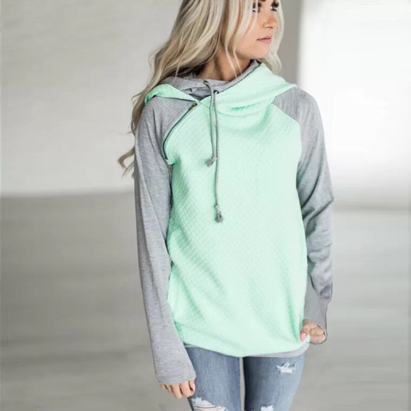 Green/gray sweater shirt hoodie - Picture 2 of 7